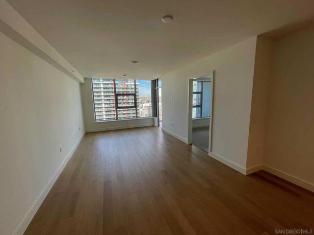 1388 Kettner Blvd, San Diego CA: https://media.crmls.org/mediaz/7a492680-c633-408f-9780-b859e4624776.jpg