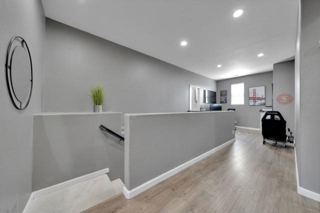 3023 Canoas Villa, San Jose CA: https://media.crmls.org/mediaz/7a493a04-29f6-4055-8055-498db05636ef.jpg