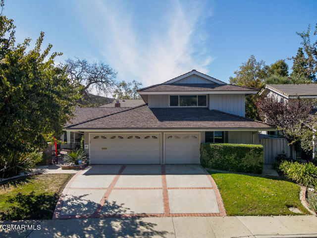 1453 Cheswick Place, Westlake Village CA: https://media.crmls.org/mediaz/7a4a52a4-1c2c-4bce-bcc8-8889cf9c3c4e.jpg