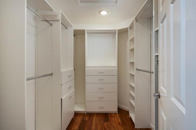 426 8th Avenue, Menlo Park CA: https://media.crmls.org/mediaz/7a4a5eb5-c149-4223-b311-5df8ee47e68e.jpg