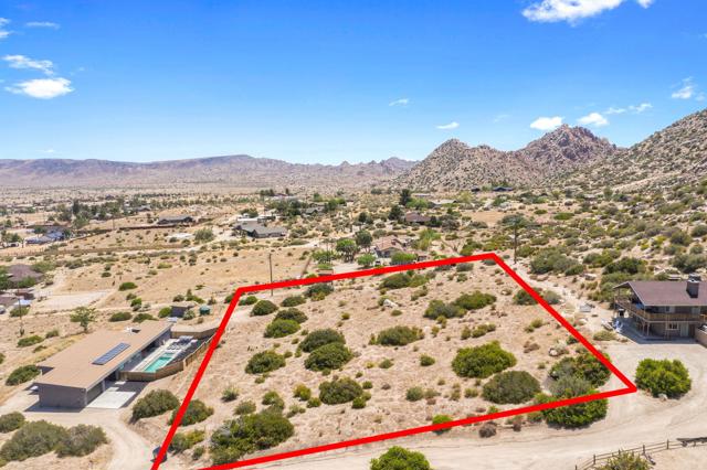 0 Minna Gombell Lane, Pioneertown CA: https://media.crmls.org/mediaz/7a4aebb6-ab49-42f4-ac86-02e84c0ef509.jpg