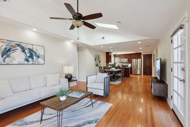 Image 18 of 59 For 34348 Atteridge Ct