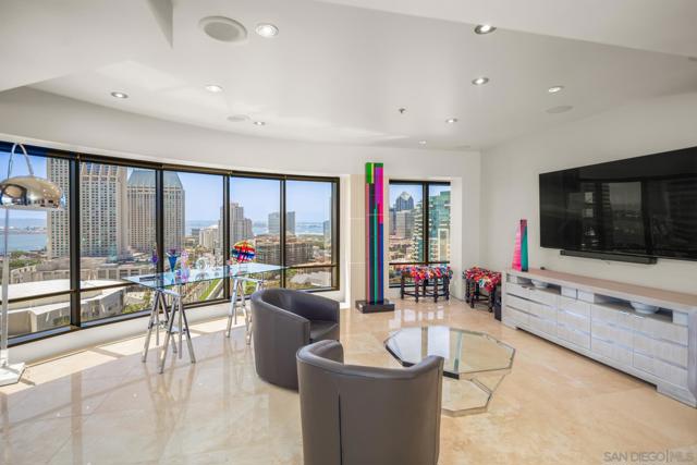 Image 2 of 51 For 100 Harbor Dr  2205