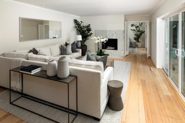 1040 Russell Avenue, Los Altos CA: https://media.crmls.org/mediaz/7a4cf8c4-2afb-4a5f-822d-c69b96981e13.jpg