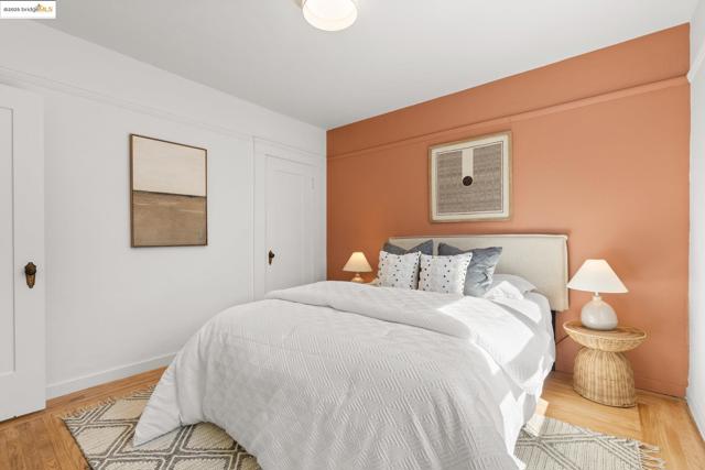 4008 Woodruff Ave, Oakland CA: https://media.crmls.org/mediaz/7a4d2e28-5482-4cb7-94ae-66022f0c3761.jpg