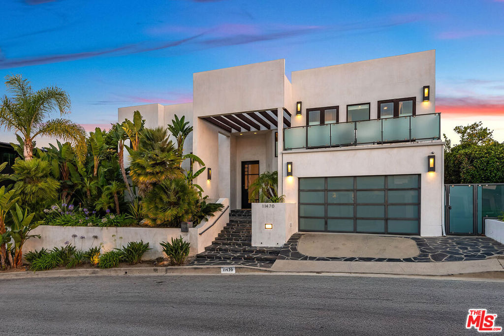 11470 Dona Evita Drive — Modern