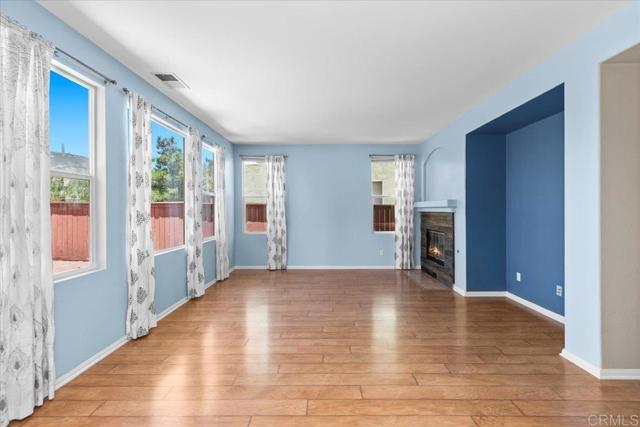1560 Eden Court, San Marcos CA: https://media.crmls.org/mediaz/7a4e4bd2-e218-47ab-a686-0a0633ecd21f.jpg