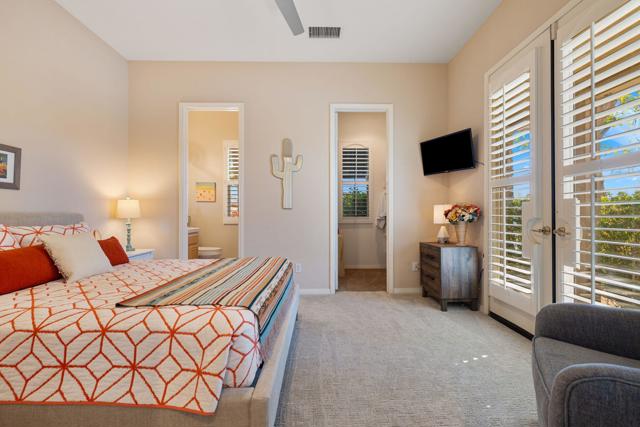 37 Shoreline Drive, Rancho Mirage CA: https://media.crmls.org/mediaz/7a4e603f-c1cf-4697-af60-40328392d7e2.jpg