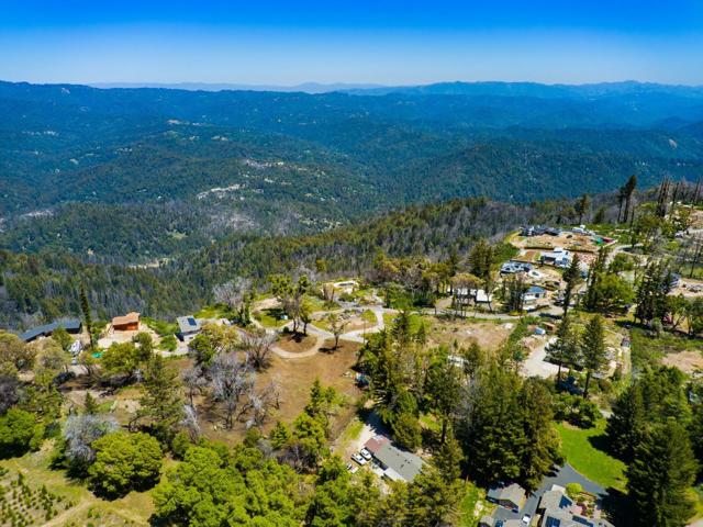 300 Braemoor Drive, Santa Cruz CA: https://media.crmls.org/mediaz/7a4eeb6a-af68-497e-b8d4-3973deb15d18.jpg
