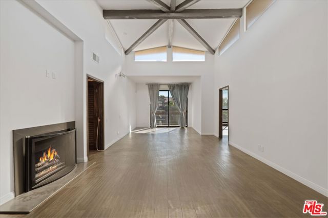 2175 S Beverly Glen Boulevard, Los Angeles CA: https://media.crmls.org/mediaz/7a4f262b-9d69-4131-9831-f9c534c5042c.jpg