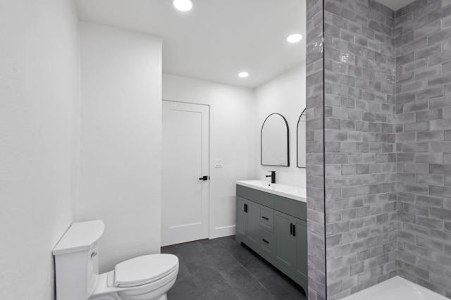 16 Melwood Court, Watsonville CA: https://media.crmls.org/mediaz/7a4fd123-7f6e-4d70-bd73-e677fc88127b.jpg