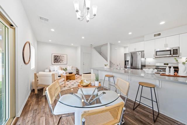 Detail Gallery Image 8 of 34 For 750 Anastasia Ct, El Cajon,  CA 92020 - 3 Beds | 2/1 Baths