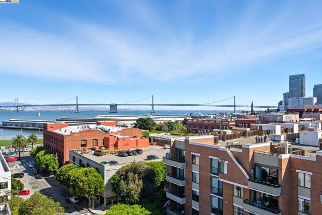 156 Lombard St, San Francisco CA: https://media.crmls.org/mediaz/7a508e99-ac5a-49af-a755-cdbf8a037858.jpg