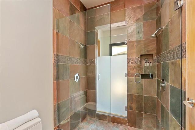 72 Royal Saint Georges Way, Rancho Mirage CA: https://media.crmls.org/mediaz/7a5191a2-0480-4d95-b0d8-de47cb173b16.jpg