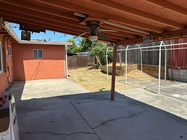10046 Endfield Way, San Jose CA: https://media.crmls.org/mediaz/7a519cac-46cd-4ace-98bd-f9abf2a72498.jpg