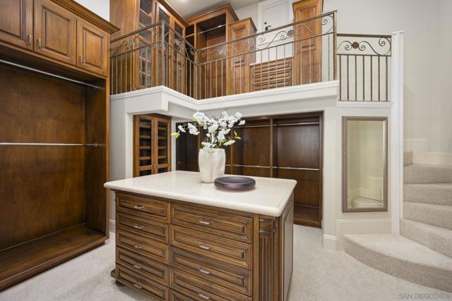 5980 Rancho Diegueno, Rancho Santa Fe CA: https://media.crmls.org/mediaz/7a51a7f9-6ba0-45ca-9794-c6e3f396f829.jpg