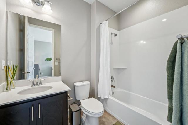 18713 White Moon Drive, Morgan Hill CA: https://media.crmls.org/mediaz/7a51b945-64be-40c0-9233-93bae9cf5c47.jpg