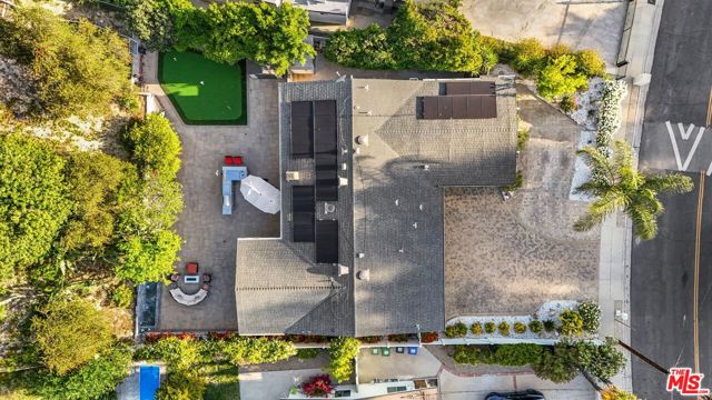 7152 Pomelo Drive, West Hills CA: https://media.crmls.org/mediaz/7a51f08d-77cd-4ac9-85f1-25e738628e90.jpg