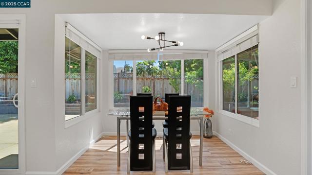 5517 Kirkwood Dr, Concord CA: https://media.crmls.org/mediaz/7a52cf56-06f5-4ee6-a91e-d008d628f412.jpg