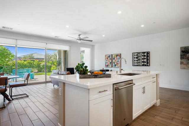 50565 Monterey Canyon Drive, Indio CA: https://media.crmls.org/mediaz/7a52e341-5b40-4a1f-b7c0-0e99b4863e31.jpg