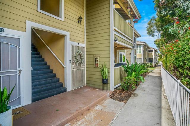 Detail Gallery Image 2 of 22 For 566 Telegraph Canyon Rd a,  Chula Vista,  CA 91910 - 3 Beds | 2 Baths