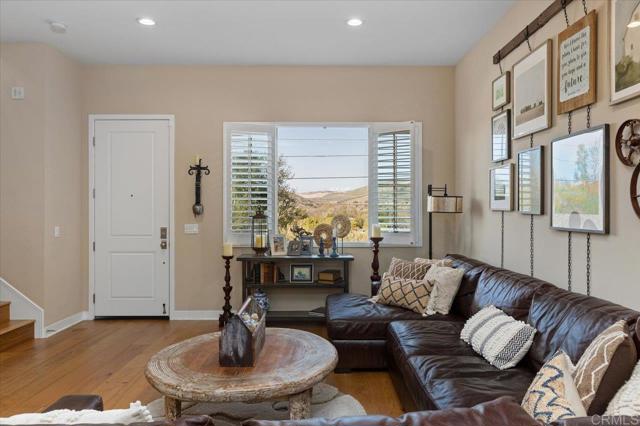 Image 4 of 32 For 7543 Canyon Drive