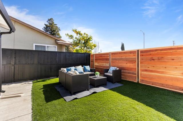 40422 Landon Avenue, Fremont CA: https://media.crmls.org/mediaz/7a540958-4550-4f75-b175-ece21af813ca.jpg