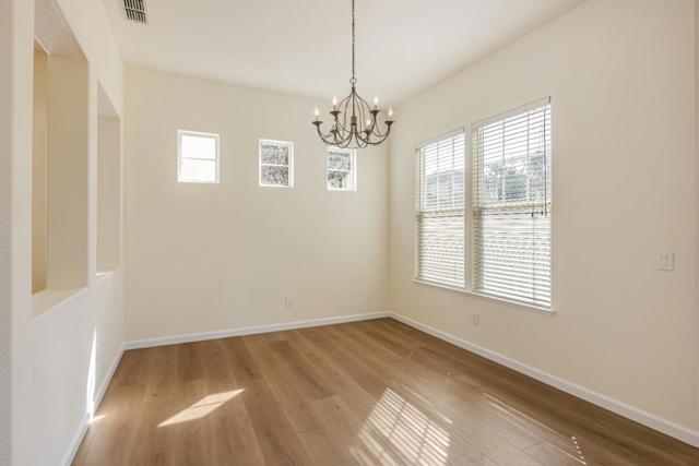 5111 Venice Court, Pleasanton CA: https://media.crmls.org/mediaz/7a54cbf8-5e99-4bda-a2b9-b682a69fefe8.jpg