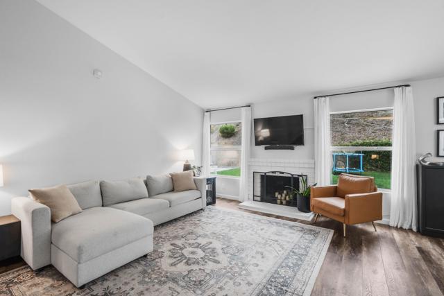 10226 Julio Pl, Santee CA: https://media.crmls.org/mediaz/7a54e6d5-4d38-455b-aed7-3317336f3493.jpg