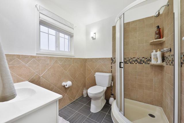 672 Claridge Drive, Pacifica CA: https://media.crmls.org/mediaz/7a5525a9-a4bf-420c-9e79-d10e34c6e49a.jpg