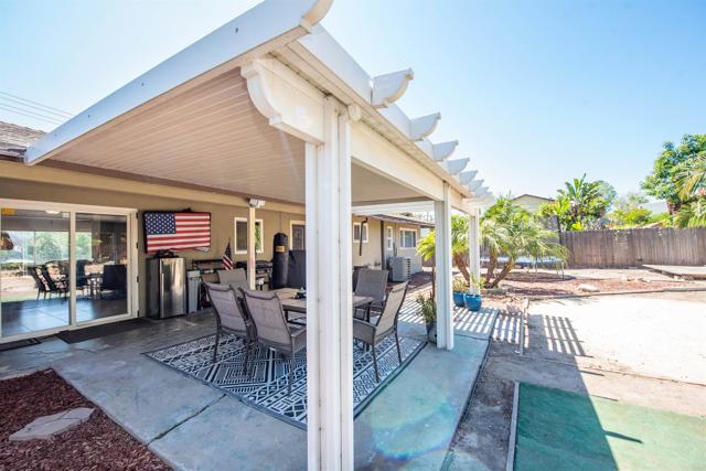 Detail Gallery Image 26 of 63 For 2094 Thibodo Ct, Vista,  CA 92081 - 3 Beds | 2 Baths