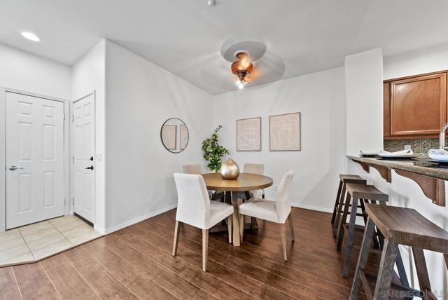 5439 Soho View Ter, San Diego CA: https://media.crmls.org/mediaz/7a5586ea-536e-4b15-9a65-0806cdfe69d0.jpg