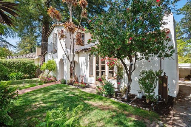 618 Occidental Avenue, San Mateo CA: https://media.crmls.org/mediaz/7a5752bd-9c14-47de-8c36-65269e29a7ba.jpg