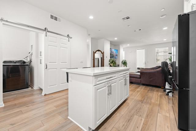 3500 Sequoia Street, Lemon Grove CA: https://media.crmls.org/mediaz/7a579327-218e-468e-a544-bea1b95f0375.jpg