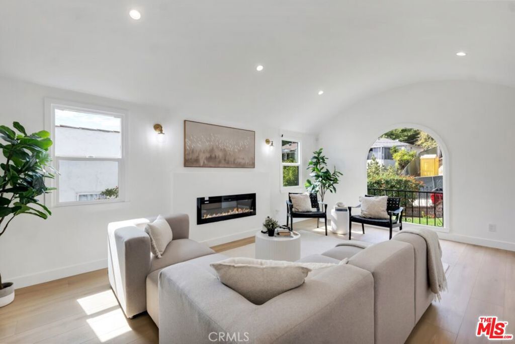 MLS #25619865 image #6