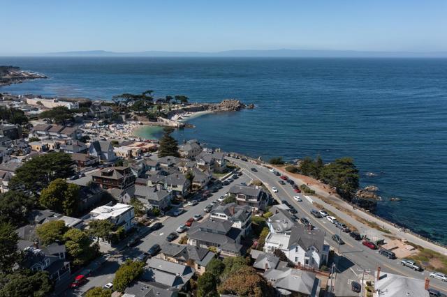 119 Fountain Avenue, Pacific Grove CA: https://media.crmls.org/mediaz/7a583915-99f7-4982-a471-cff96f8a290d.jpg