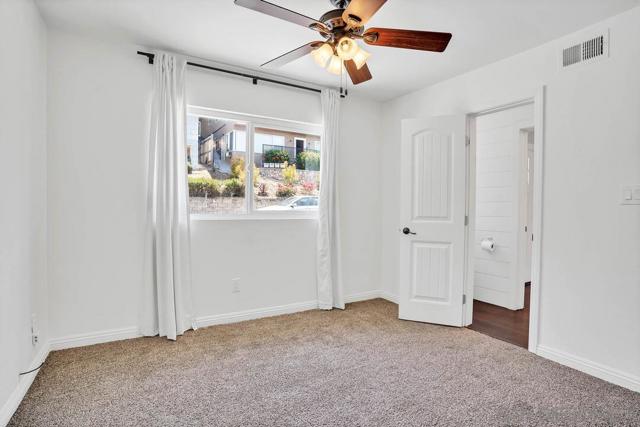 8060 Lemon Ave, La Mesa CA: https://media.crmls.org/mediaz/7a5857fa-90eb-4604-9bf2-543d862bace8.jpg