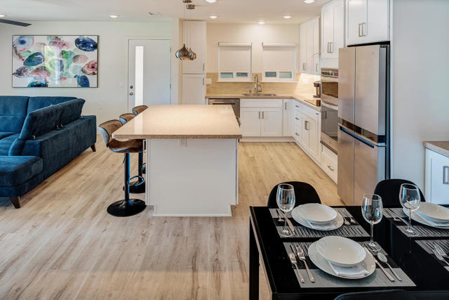 2196 Via Mariposa E, Laguna Woods CA: https://media.crmls.org/mediaz/7a589c92-5b7e-4481-9de5-a8b58b2cda18.jpg