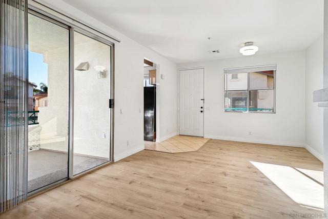 Image 3 of 16 For 11410 Via Rancho San Diego  38