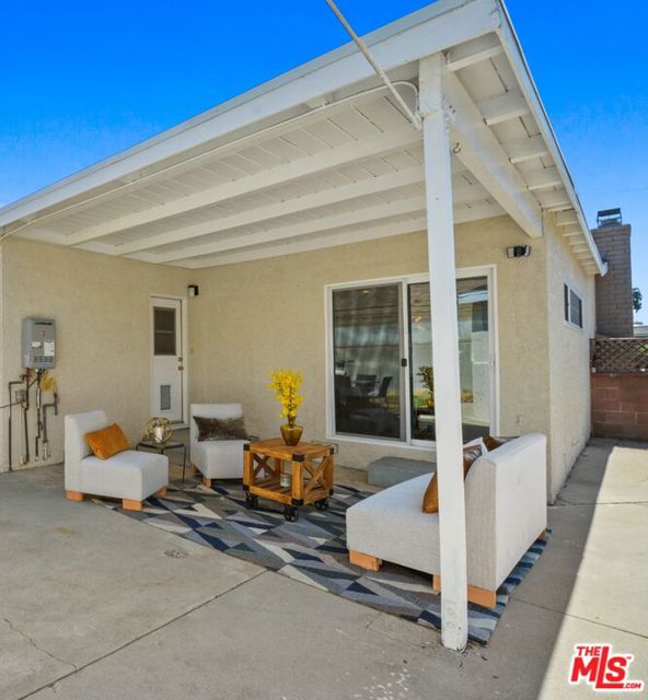 5681 E Vernon Street, Long Beach CA: https://media.crmls.org/mediaz/7a5a4ec9-9079-4881-9dbc-e30d328de255.jpg