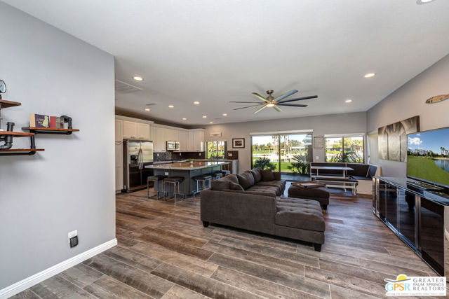 67612 Lagos Way, Cathedral City CA: https://media.crmls.org/mediaz/7a5c8c08-02e7-4fe9-8afa-8e45b326e638.jpg