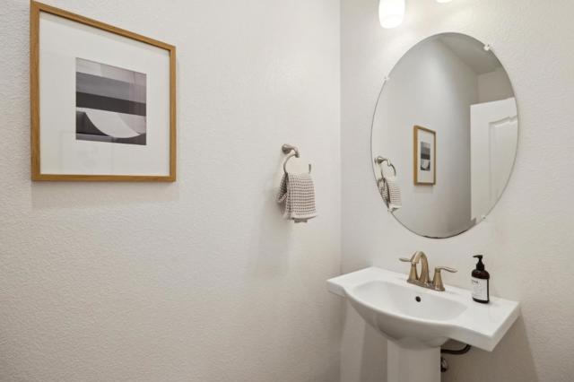 2729 Ginoso Court, San Jose CA: https://media.crmls.org/mediaz/7a5d0c87-7ee5-4f2f-be77-ffa39b658b17.jpg