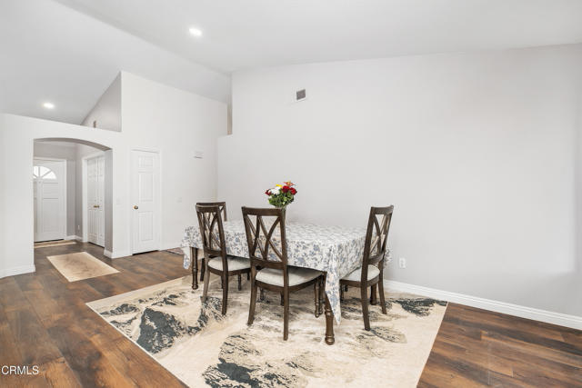 Detail Gallery Image 5 of 17 For 1144 Oriole Cir, Fillmore,  CA 93015 - 3 Beds | 2 Baths
