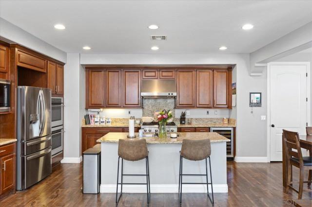 864 Orion Way, San Marcos CA: https://media.crmls.org/mediaz/7a5d7428-8015-496c-baaf-7aed4daf265c.jpg