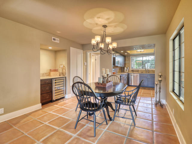 2001 E Camino Parocela, Palm Springs CA: https://media.crmls.org/mediaz/7a5d7767-5947-4ed4-be23-4f8ac65e32a9.jpg