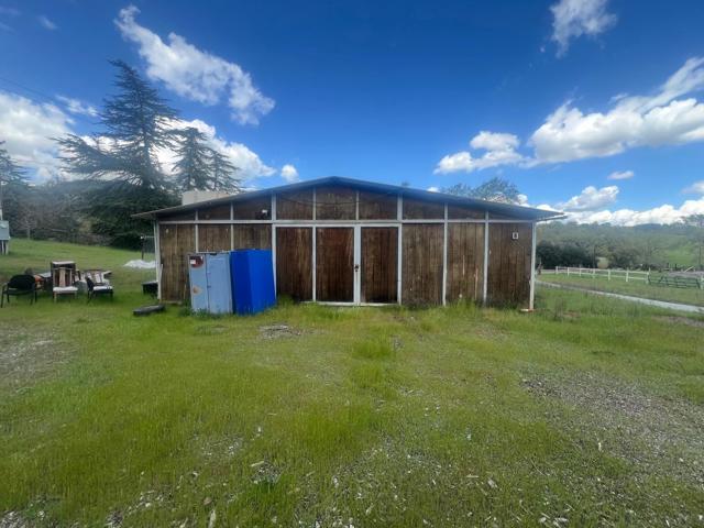 5390 Little Uvas Road, Morgan Hill CA: https://media.crmls.org/mediaz/7a5e5048-1dc8-42f0-bca4-14b453531550.jpg
