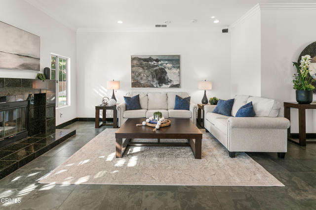 10240 Principe Place, Santa Rosa CA: https://media.crmls.org/mediaz/7a5e6123-d10b-48ef-b8d9-aed3166aebab.jpg