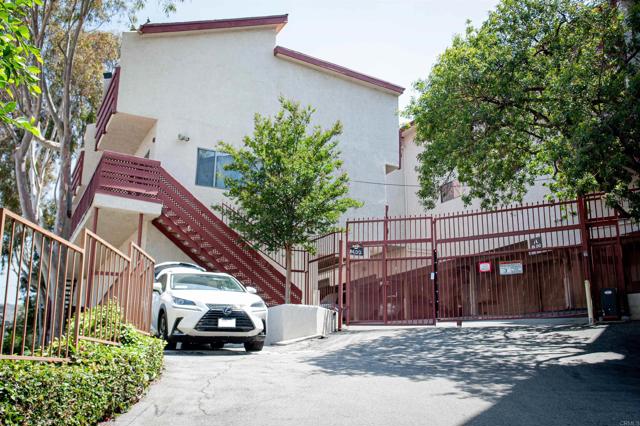 Detail Gallery Image 3 of 36 For 1523 E Windsor Rd 105b,  Glendale,  CA 91205 - 2 Beds | 1/1 Baths
