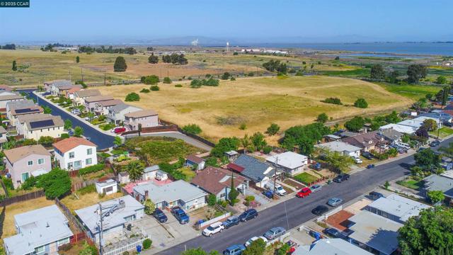 37 Wharf Dr, Bay Point CA: https://media.crmls.org/mediaz/7a60322e-845b-45ad-a384-7cda44a9199f.jpg
