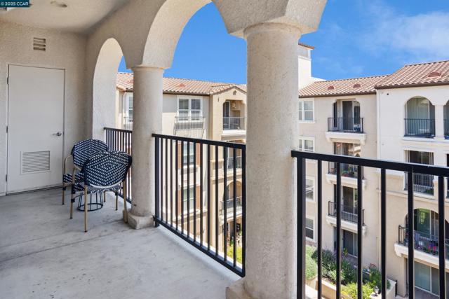 3240 Maguire Way, Dublin CA: https://media.crmls.org/mediaz/7a605ffd-c3b5-4846-8948-d740f370d72a.jpg
